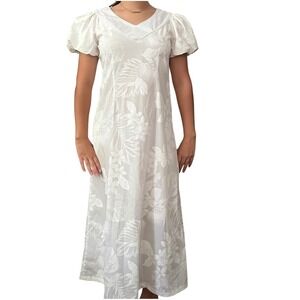 Vintage Hawaiian Muumuu Dress White on White Plumeria Lehua Good Times Small